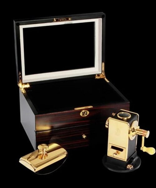 Luxury gold corporate gifts